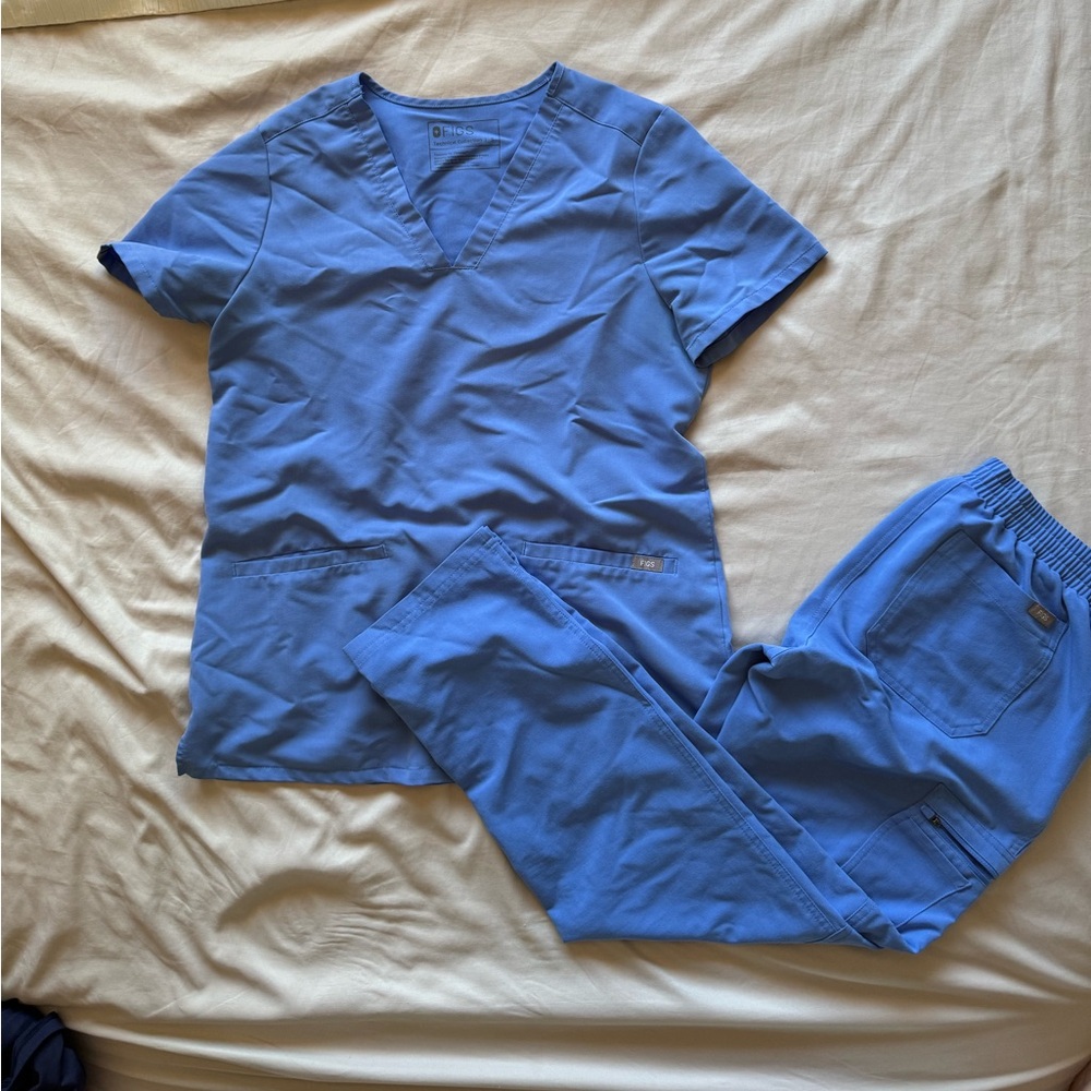 Ceil Blue Size XSmall and Xsmall petite bottom Figs Scrubs